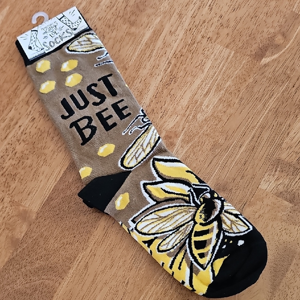 Primitives by Kathy LOL  "Just Bee" socks